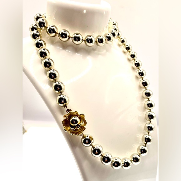Vintage Silver Tone Acrylic Beaded Necklace Choker with Gold Tone Floral Clasp - Picture 2 of 7
